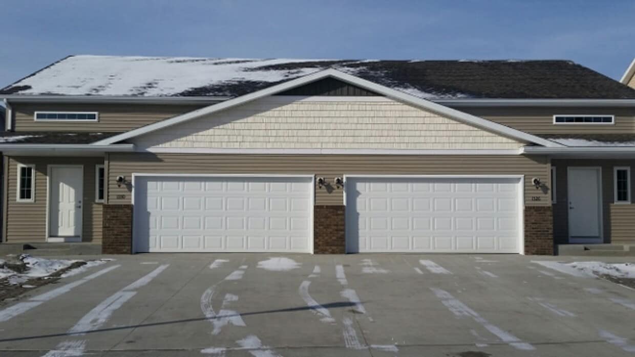 Primary Photo - 3 bed 2 bath