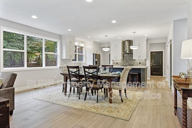 Building Photo - 21055 Forest Dr