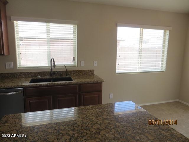 Foto del edificio - 2228 E Stacey Rd