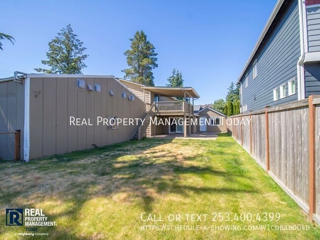 Building Photo - 2807 61st Ave NE