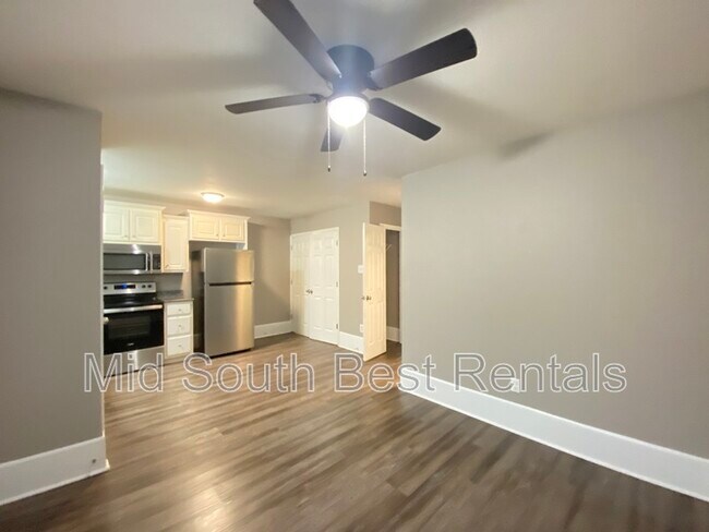 Foto del edificio - 324 Clint Rd