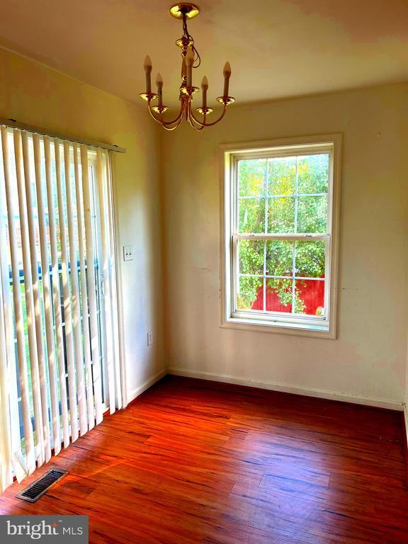 Foto del edificio - 147 Whirlwind Dr