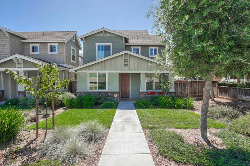 Foto principal - 18447 Butterfield Blvd