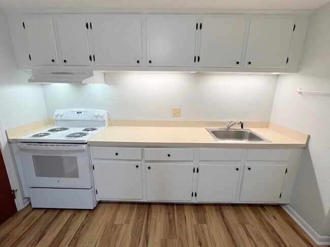 Foto del edificio - 17 Sinai Cir