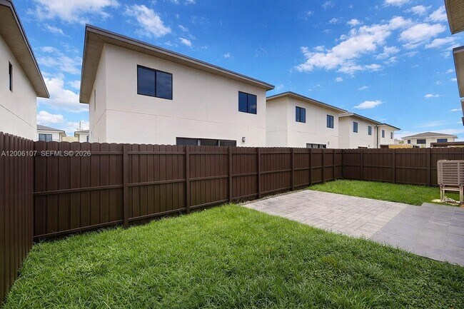 Foto del edificio - 1339 NW 2nd Ln