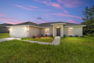 Building Photo - 194 Willow Rd