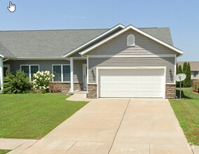 Building Photo - 1625 Magnolia Dr