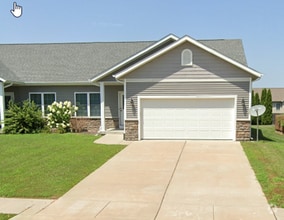 Building Photo - 1625 Magnolia Dr
