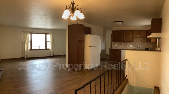 Foto del edificio - 7985 Lowell Blvd