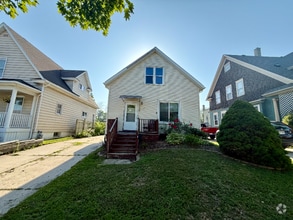 Building Photo - 1126 S 17th St