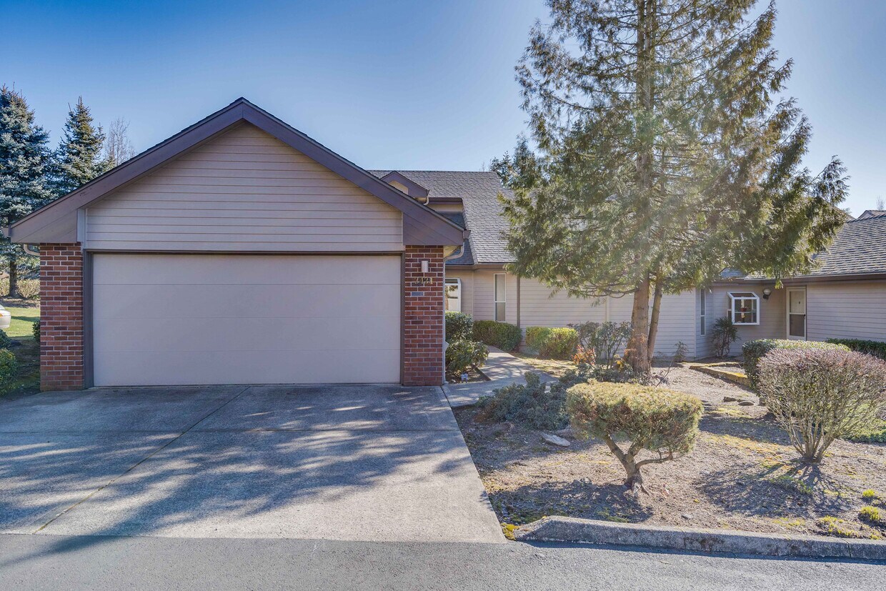 Spacious 2 Master Suites with Bonus Loft A... - Spacious 2 Master Suites with Bonus Loft A...