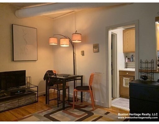 Foto del edificio - 240 Marlborough St