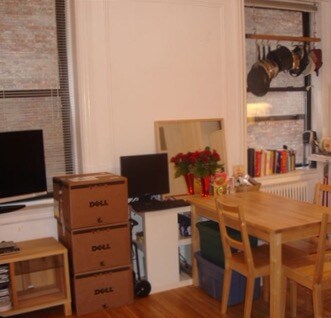 Building Photo - 170 W 74th St