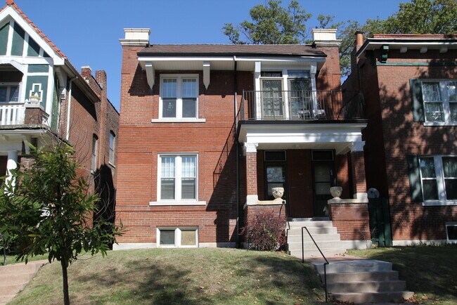 Foto del edificio - 6039 Pershing Ave