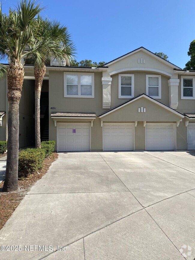 Building Photo - 4251 Migration Dr