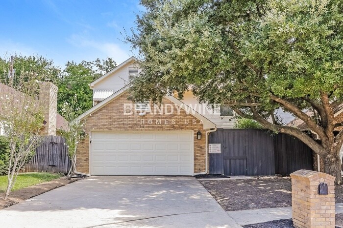 Foto principal - 512 Bryan Ct