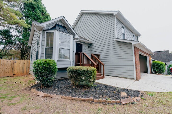 Photo - 1195 Kibbe Cir NW House