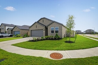 Building Photo - 9710 Rialto Hts Dr