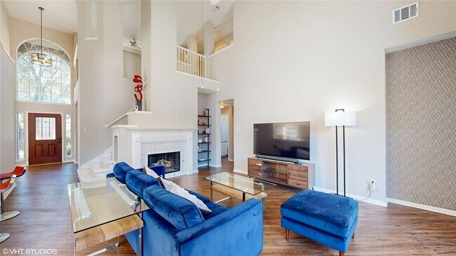 Building Photo - 2539 Honeysuckle Walk