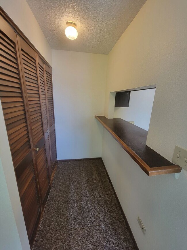 Foto del edificio - 1401 E 16th St