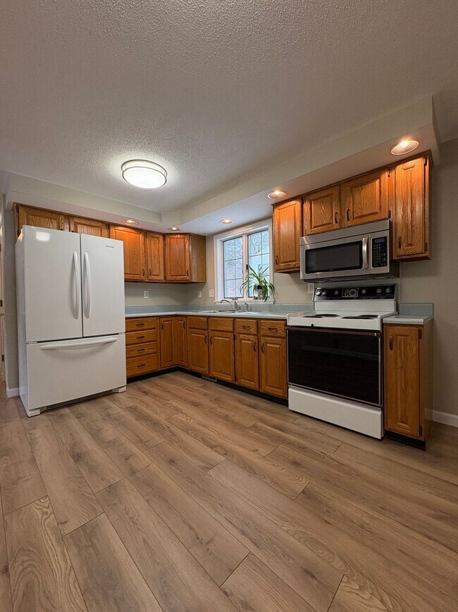 Foto del edificio - New to the rental market, charming 2 bedroom single family home in Wilmington, MA