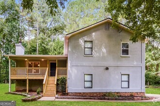 Building Photo - 479 Mill Ln