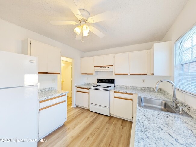 Building Photo - 6598 Bamboo Ave