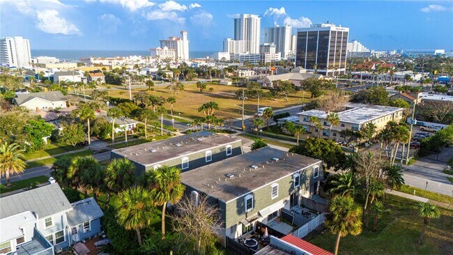 Foto del edificio - 315 Glenview Blvd