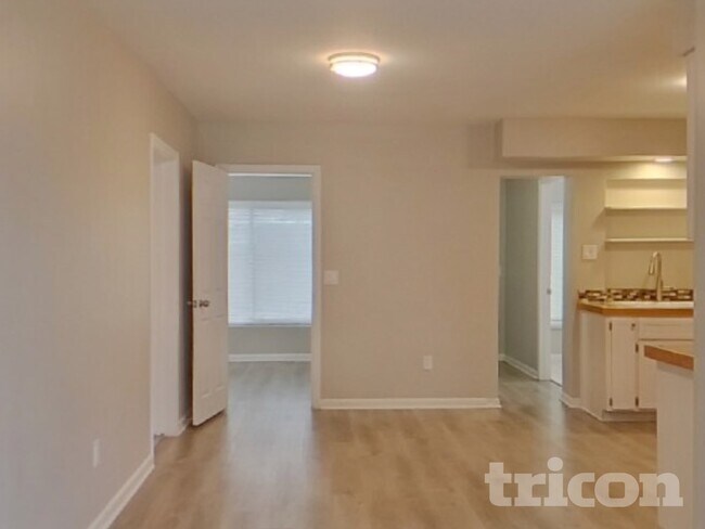 Foto del edificio - 2020 Magnolia Dr