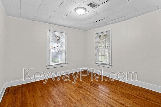 Foto del edificio - 1870 Kissingbower Rd