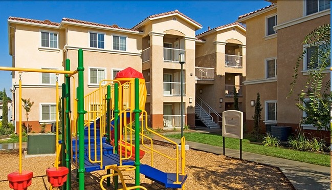 Foto del edificio - Summercrest Apartments