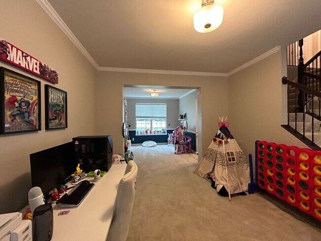 Foto del edificio - 4 Colemans Mill Dr