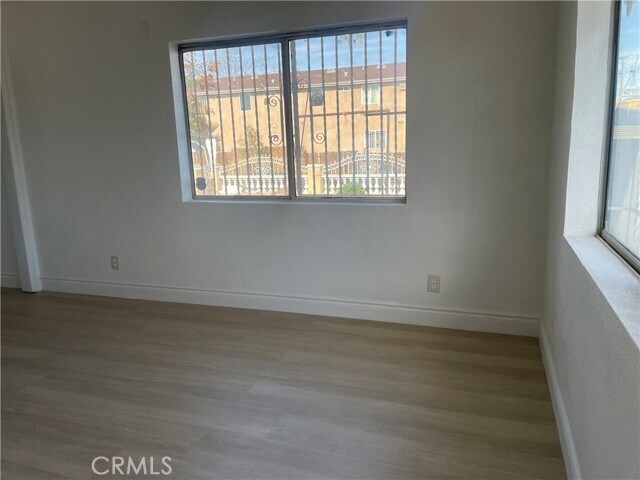 Foto del edificio - 674 E 115th St