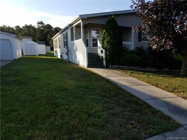 Building Photo - 74 Pine Ridge Blvd
