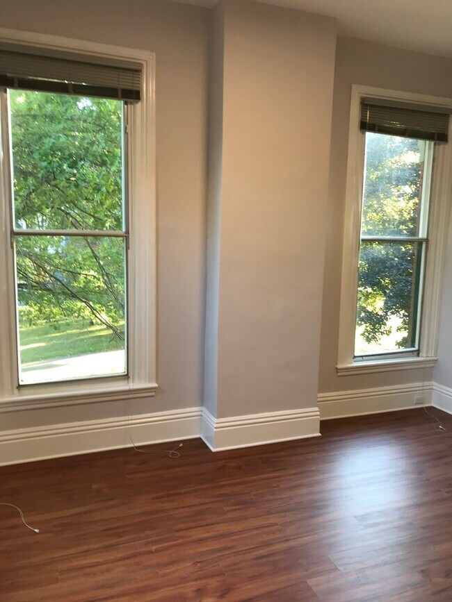 Building Photo - 37841 Euclid Ave