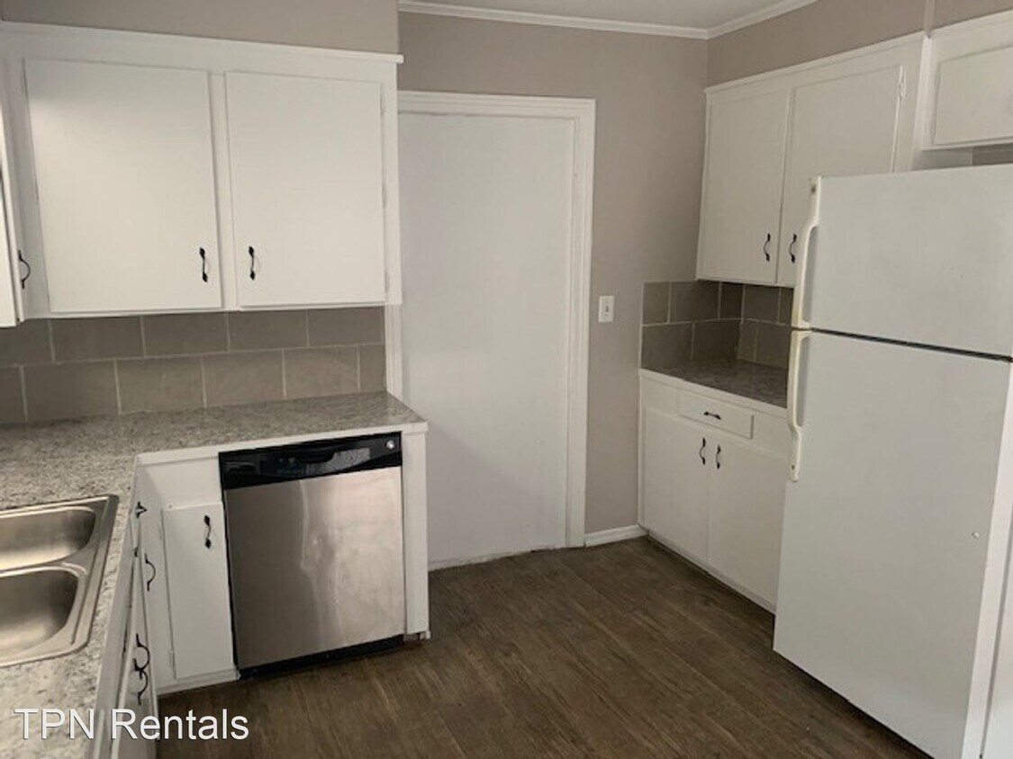 Primary Photo - 3 br, 1 bath House - 101 E Olive
