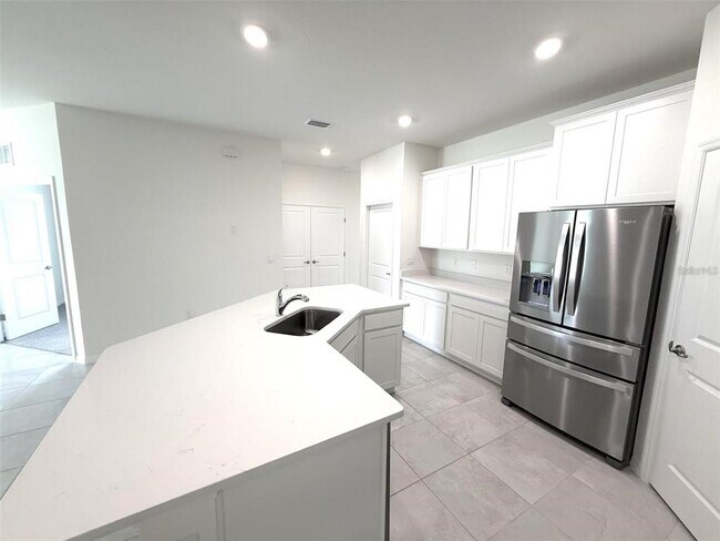 Foto del edificio - 4730 NW 39th St Rd