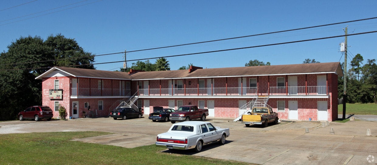 Primary Photo - East Hwy 90 Apartments