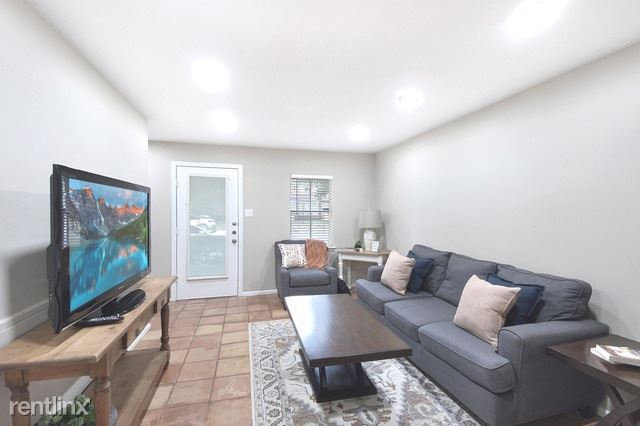Foto del edificio - 1 br, 1 bath Condo - 222 W Craig Pl