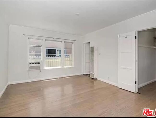 Foto del edificio - 852 11th St