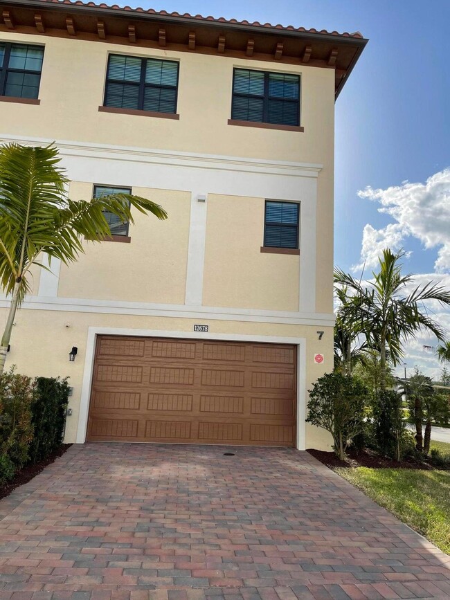 Building Photo - 12678 Machiavelli Way