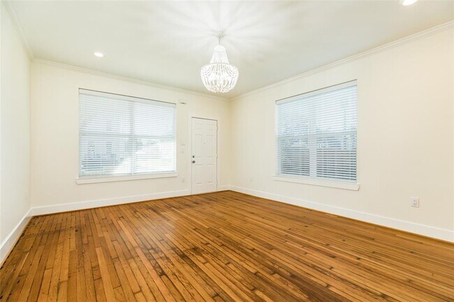 Building Photo - 2516 Avenue K