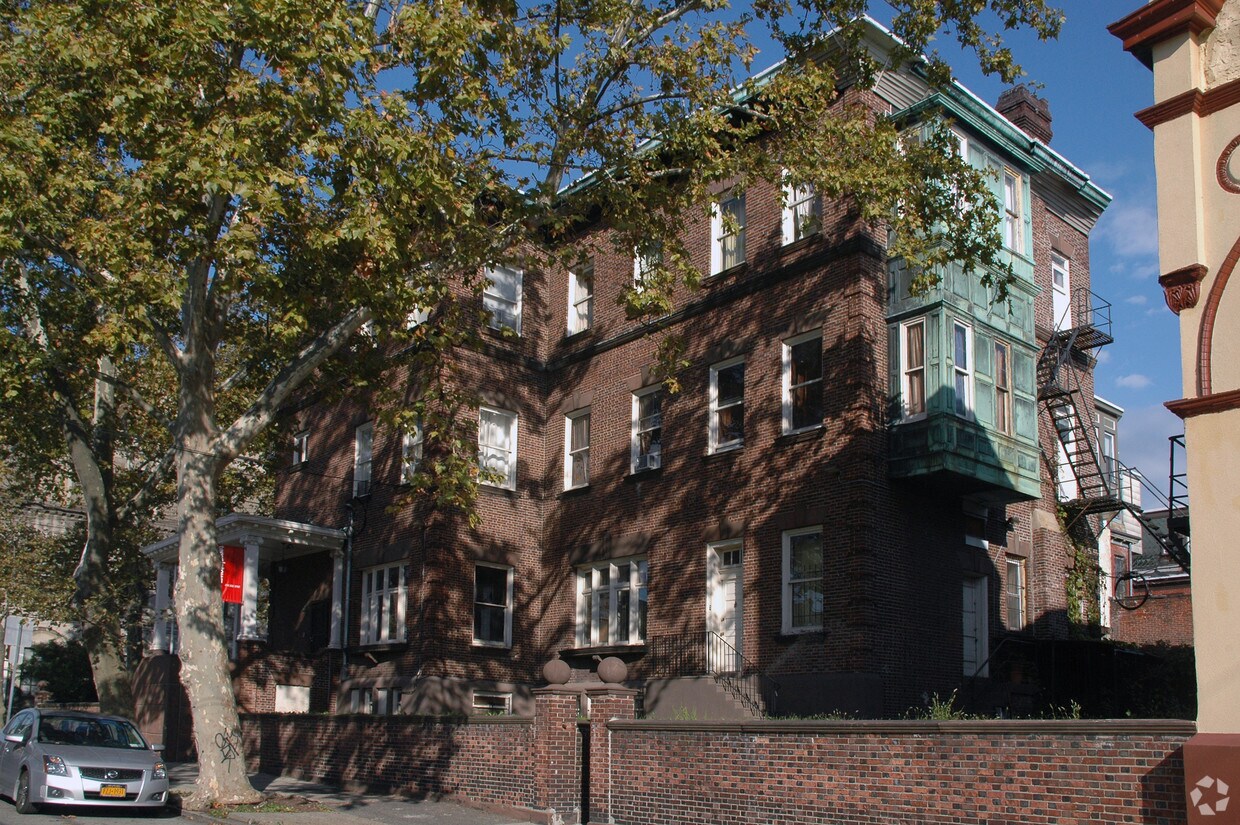 Building Photo - 1501 N 16th St