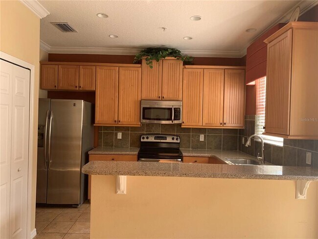 Foto del edificio - 4896 Fiorazante Ave