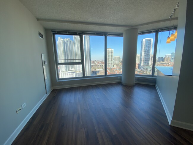 Foto del edificio - 226 N Clinton St