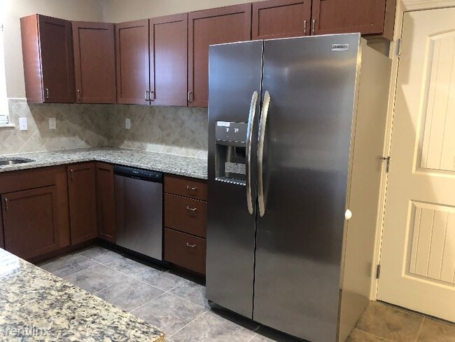 Foto del edificio - 2 br, 2 bath House - 2103  N. 114th  Street