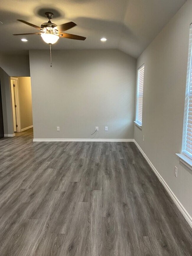 Building Photo - 2867 Melissa Ln