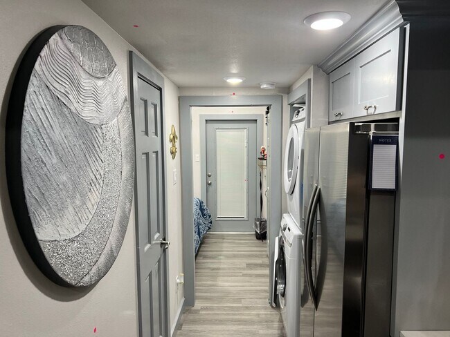 Foto del edificio - 2 Bedroom Single Family Tiny Home in Willis, Tx