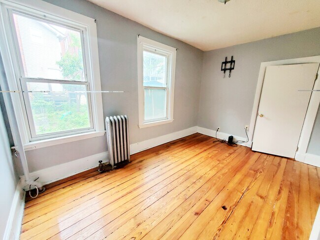 Building Photo - 846 Huntington Ave