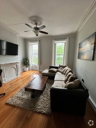 Building Photo - 57 Ten Broeck St